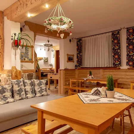 Mc82 - Anna I Marek Lukaszczyk Homestay