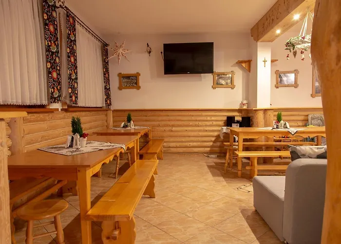 Mc82 - Anna Lukaszczyk Rum i privatbostad Ciche Małe